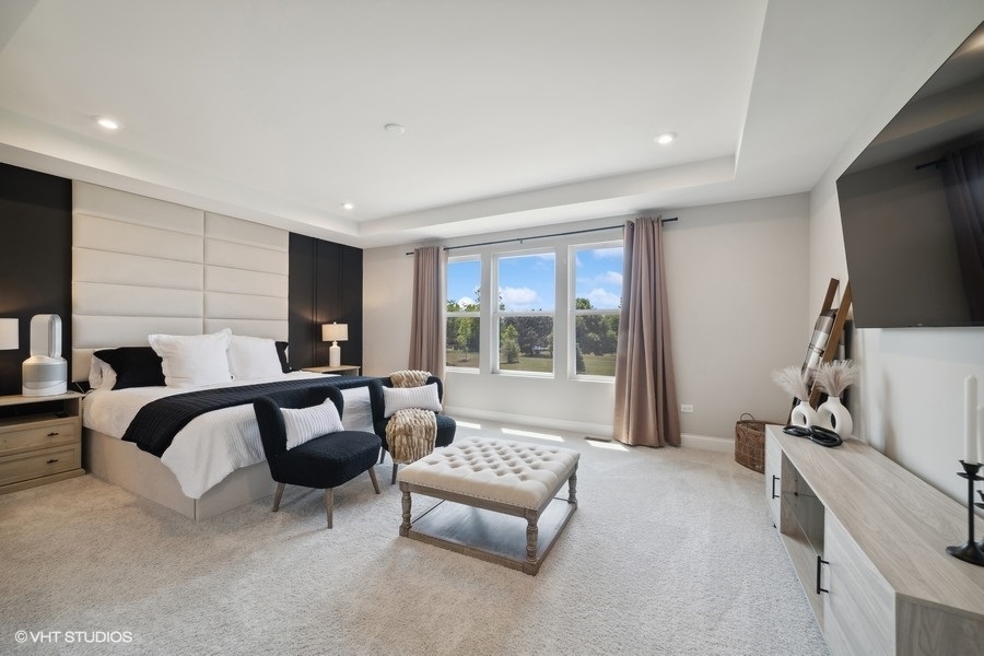 780 Treeline Drive Algonquin, IL 60102 - Photo 7 of 24 a living room with furniture and a flat screen tv