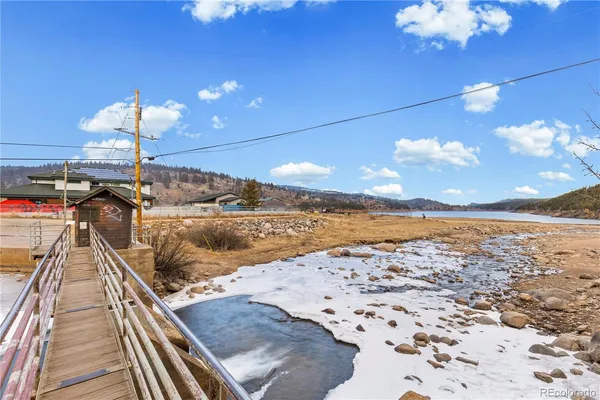 a view of a living room with a chandelier