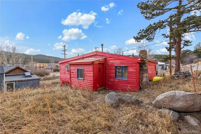 a view of a small house