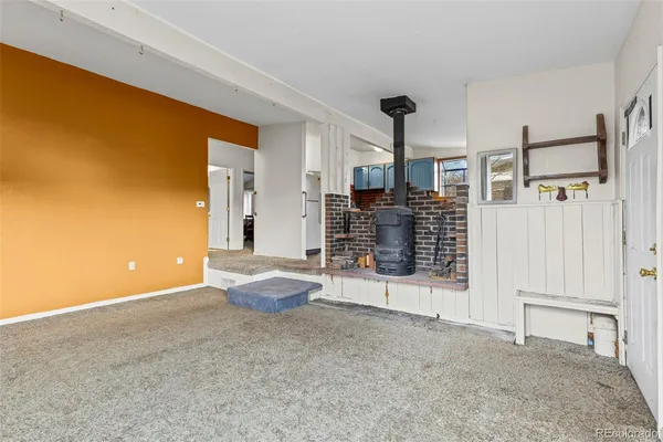 a view of a storage & utility room