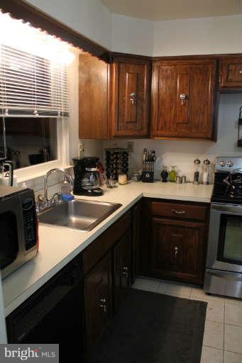 3056 Fairland Road Silver Spring, MD 20904 - Photo 8 of 26 Kitchen