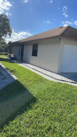 $1,800 | 1380 Longarzo Place, West Palm Beach, FL 33415