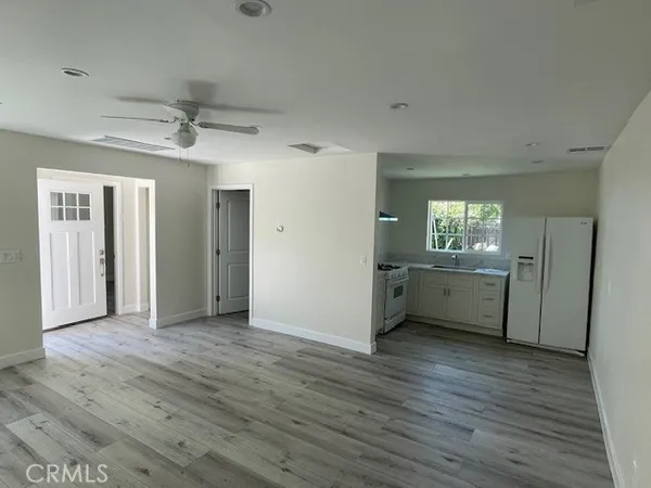 $1,995 | 7019 Geyser Avenue, Reseda, CA 91335