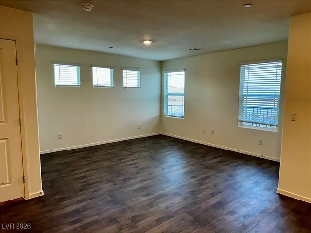 $1,975 | 1164 Scarlet Sparrow Street, Henderson, NV 89011