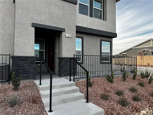 $1,975 | 1164 Scarlet Sparrow Street, Henderson, NV 89011