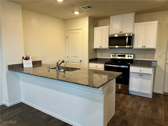 $1,975 | 1164 Scarlet Sparrow Street, Henderson, NV 89011