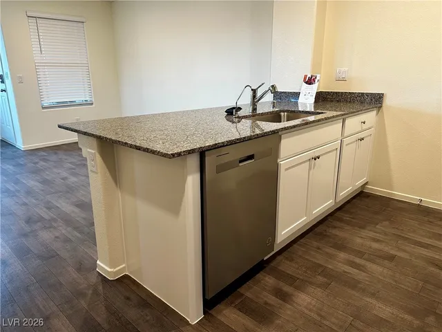 $1,975 | 1164 Scarlet Sparrow Street, Henderson, NV 89011