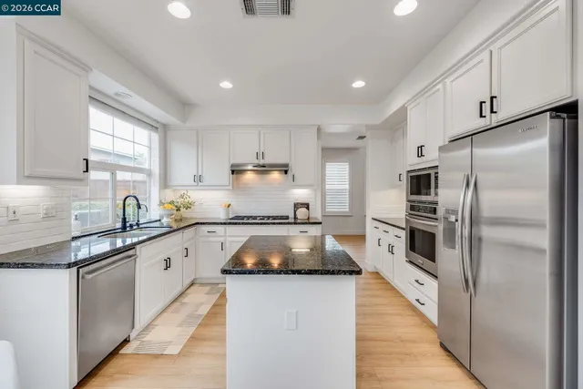 $1,590,000 | 942 Monet Circle, Walnut Creek, CA 94597