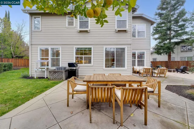 $1,590,000 | 942 Monet Circle, Walnut Creek, CA 94597