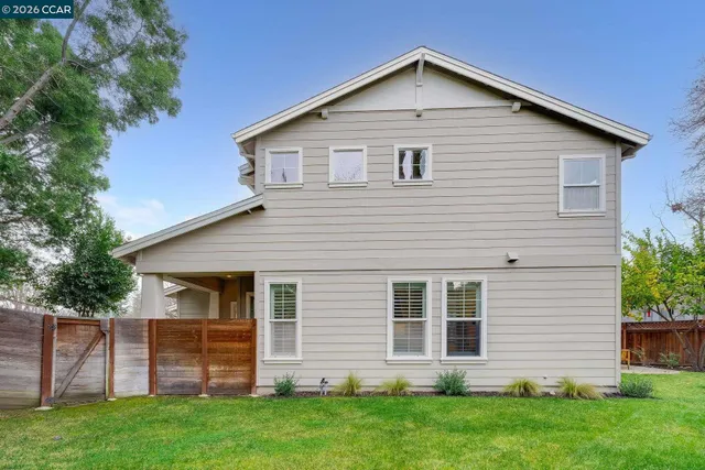 $1,590,000 | 942 Monet Circle, Walnut Creek, CA 94597