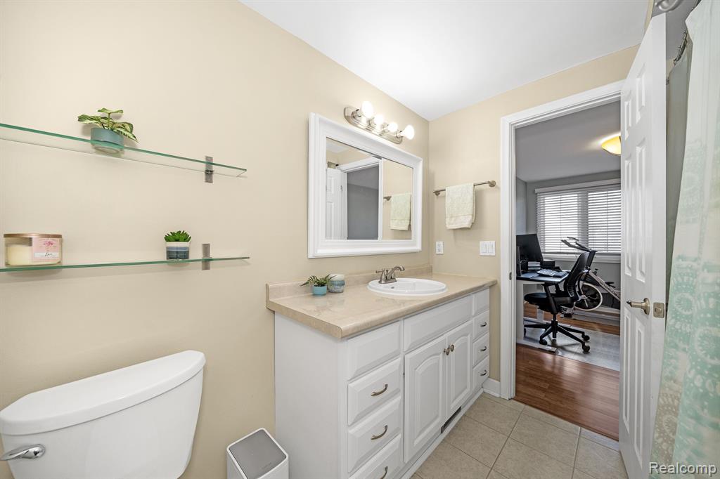 3407 Crooks Road Royal Oak, MI 48073 - Photo 18 of 29