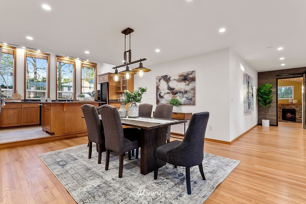 13634 Southeast 196th Place Renton, WA 98058 - Photo 15 of 36 Gallery Image 15