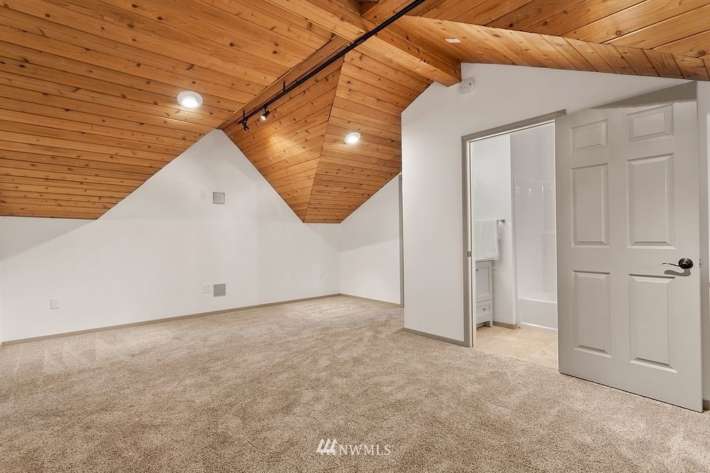 13634 Southeast 196th Place Renton, WA 98058 - Photo 26 of 36 Gallery Image 26
