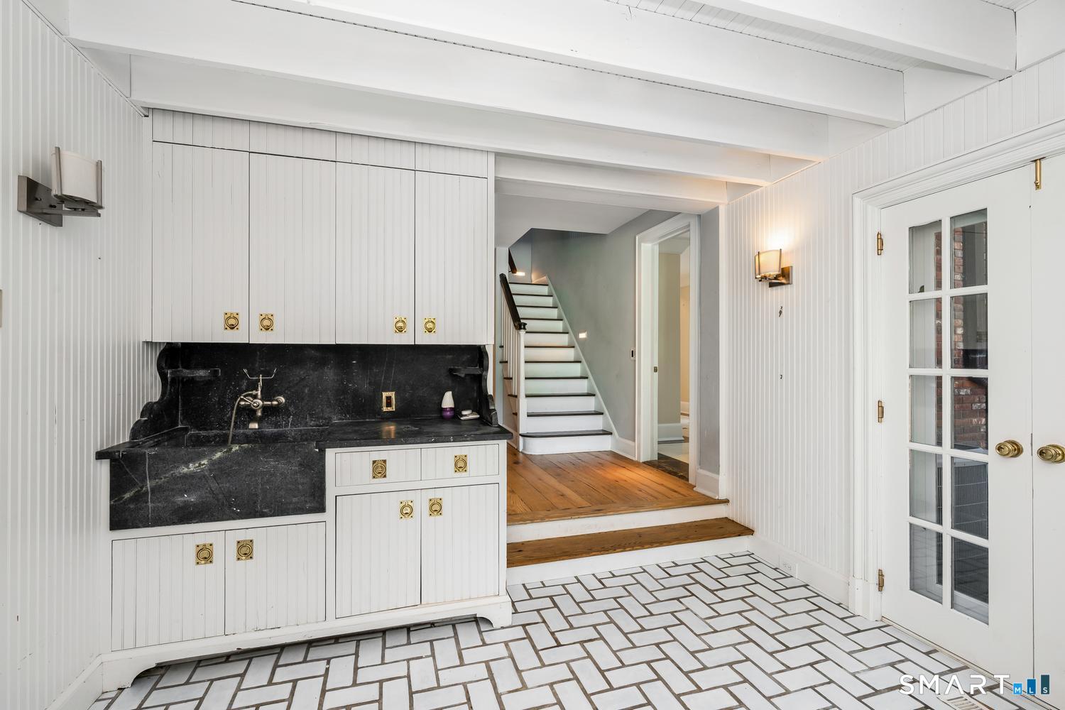 21 Point Road Norwalk, CT 06854 - Photo 15 of 36 Gallery Image 15