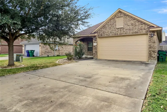 $275,000 | 1012 Rosewood Lane, Angleton, TX 77515