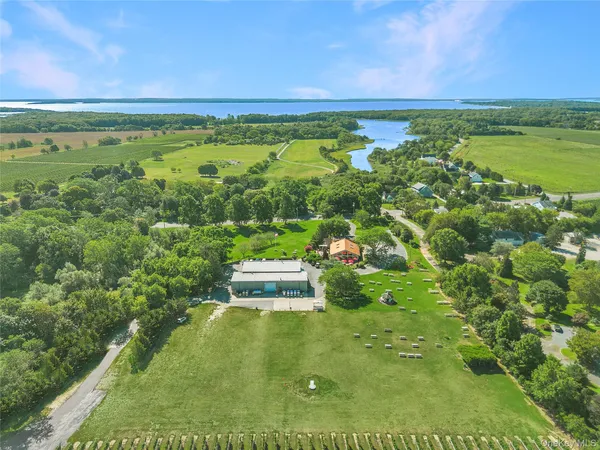 $4,900,000 | 44075 Highway 25, Southold, NY 11971