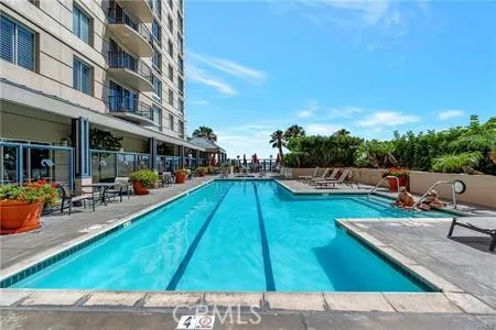 $925,000 | 850 East Ocean Boulevard, Unit 301, Long Beach, CA 90802