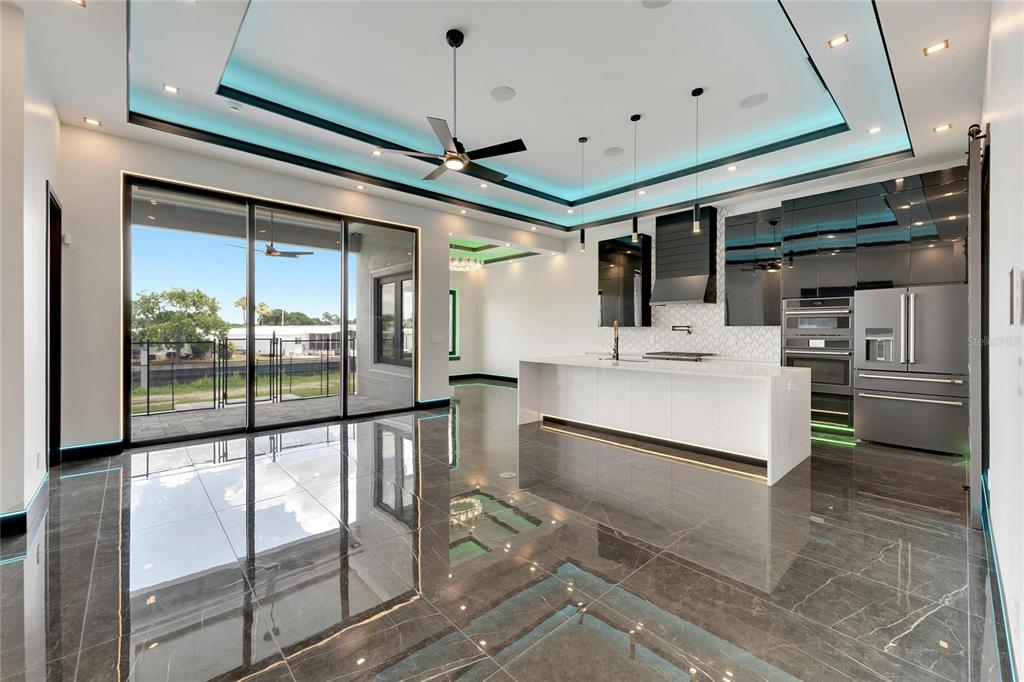 6540 Simone Shores Circle Apollo Beach, FL 33572 - Photo 13 of 86