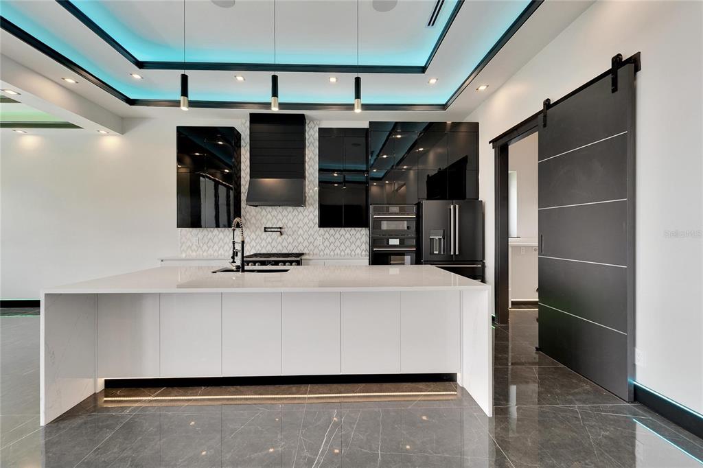 6540 Simone Shores Circle Apollo Beach, FL 33572 - Photo 17 of 86