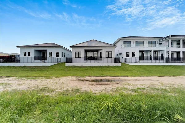 $1,049,000 | 6540 Simone Shores Circle, Apollo Beach, FL 33572