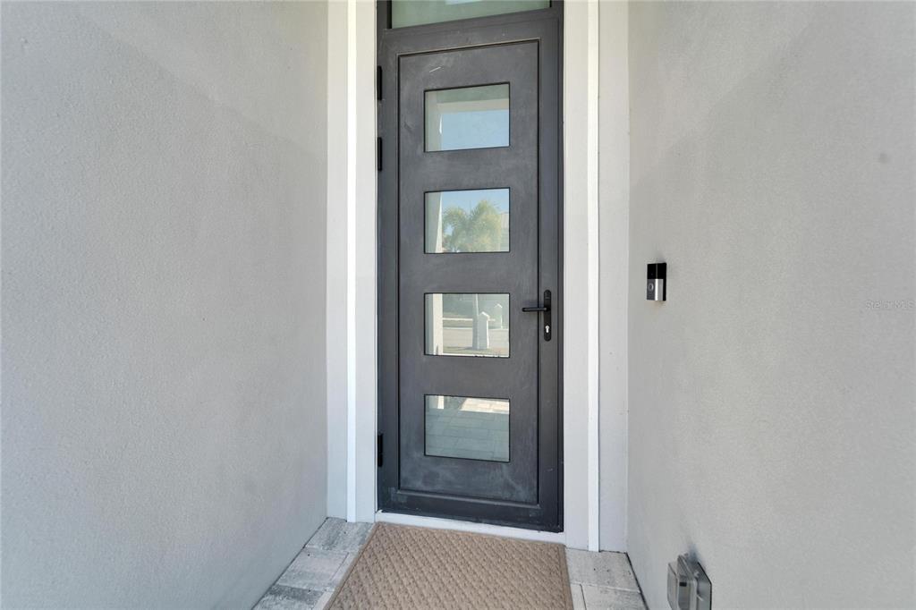 6540 Simone Shores Circle Apollo Beach, FL 33572 - Photo 10 of 86