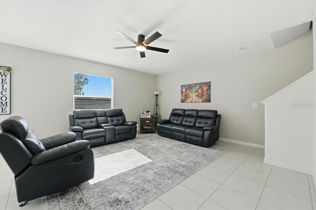 2175 Old Mining Road Lakeland, FL 33801 - Photo 16 of 51 a living room with furniture