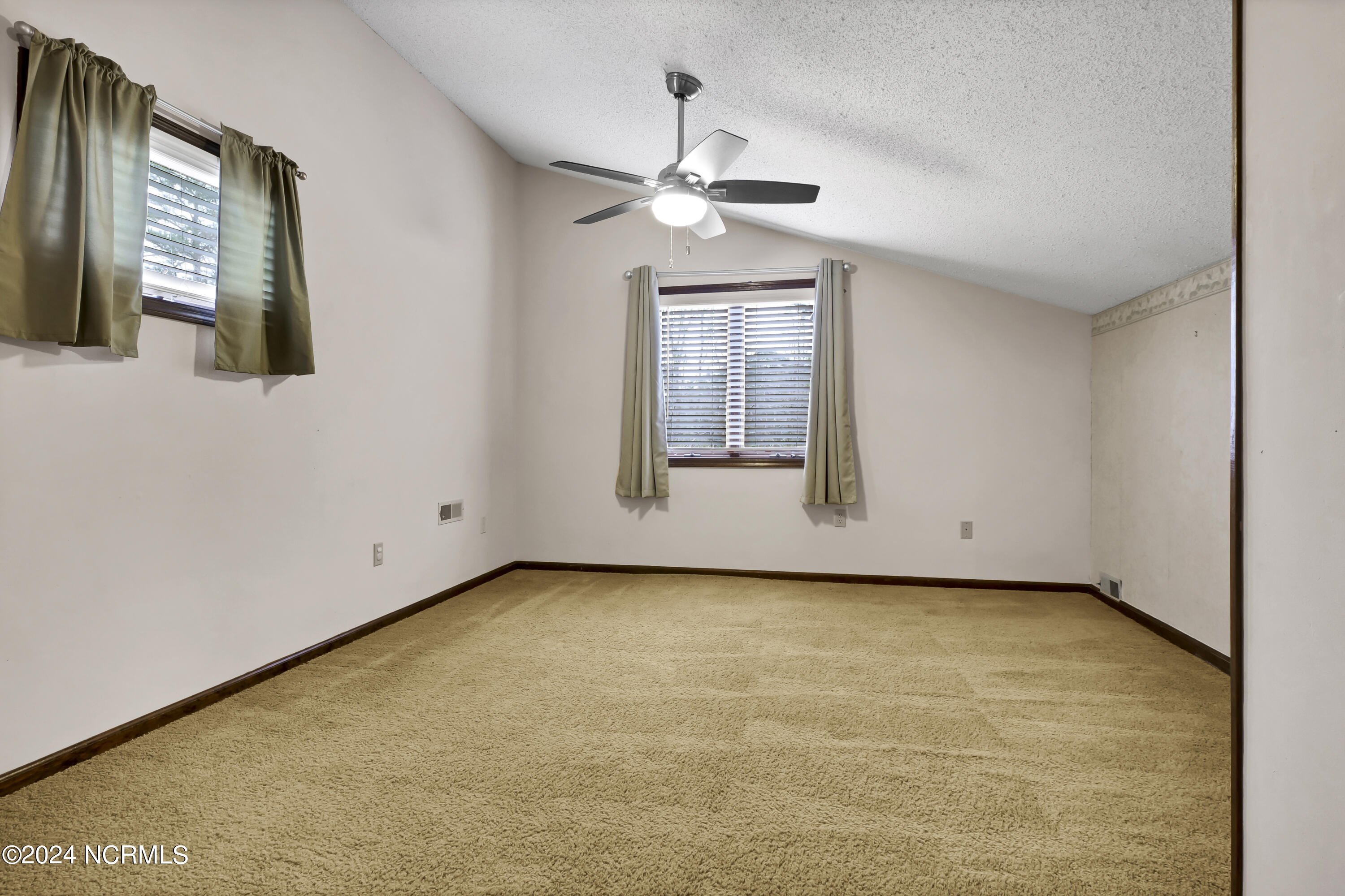 105 Scott-Jenkins Road Jacksonville, NC 28540 - Photo 20 of 28 P6300769