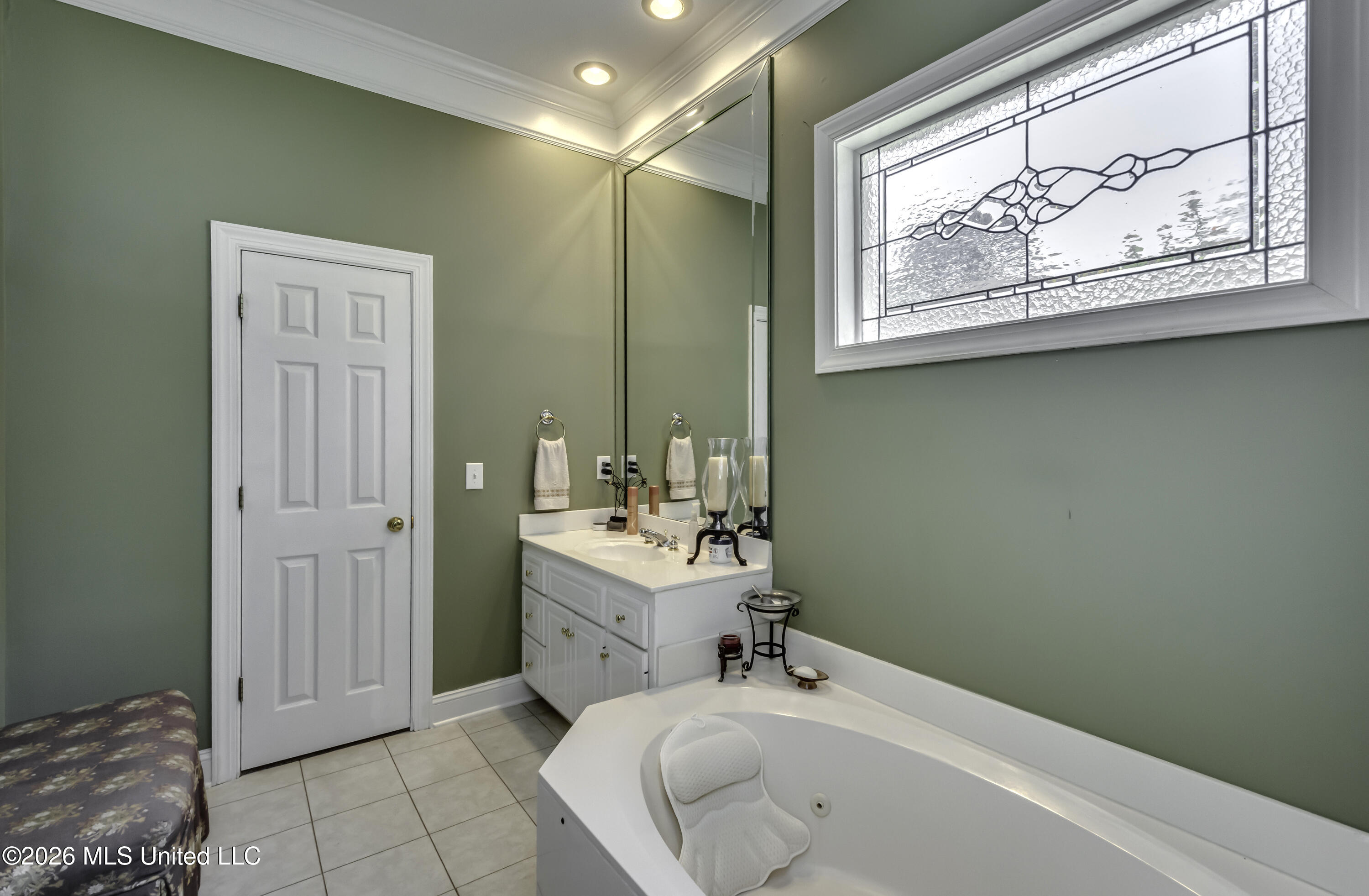 709 Oak Trail Canton, MS 39046 - Photo 22 of 40 709 Oak trail--52