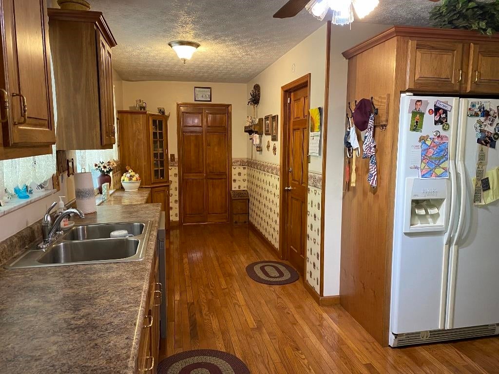 5756 Hubbards Branch Road Huntington, WV 25704 - Photo 6 of 17 Gallery Image 6
