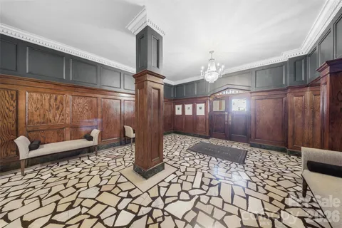 $455,000 | 301 West 10th Street, Unit 401, Charlotte, NC 28202