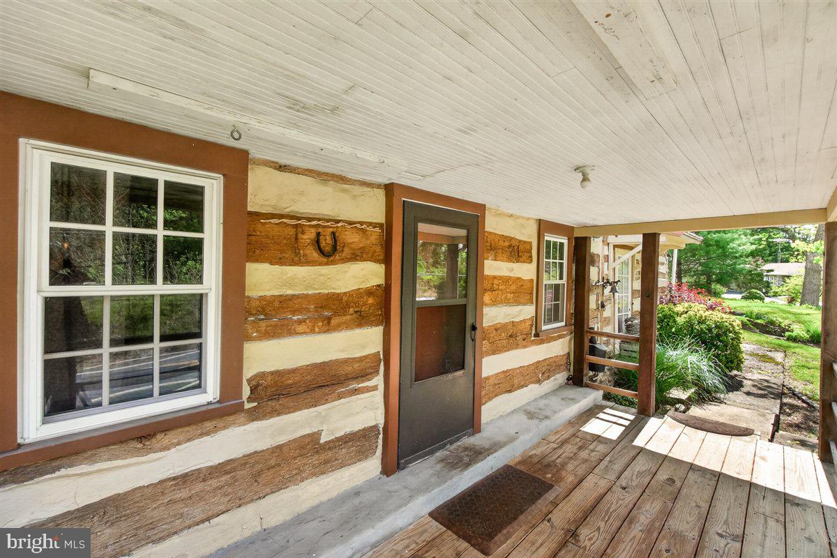17848 Lappans Road Fairplay, MD 21733 - Photo 28 of 46 Front porch