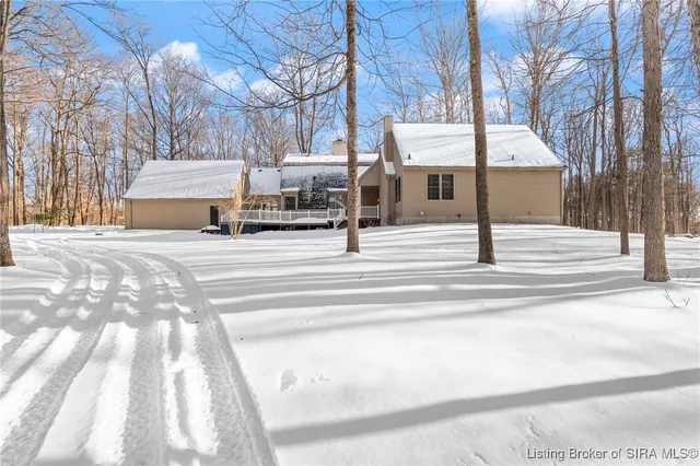 $549,900 | 7075 Abbey Woods Drive Northeast, New Salisbury, IN 47161