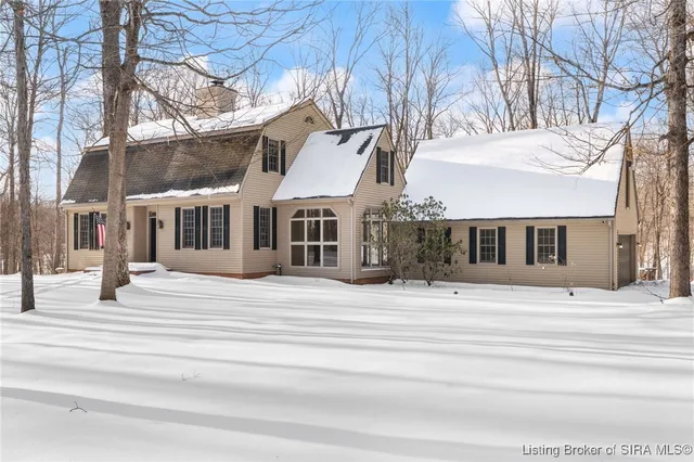 $549,900 | 7075 Abbey Woods Drive Northeast, New Salisbury, IN 47161