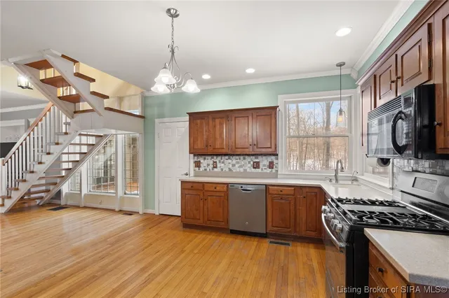 $549,900 | 7075 Abbey Woods Drive Northeast, New Salisbury, IN 47161