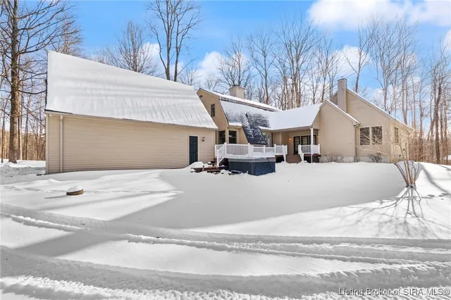 $549,900 | 7075 Abbey Woods Drive Northeast, New Salisbury, IN 47161