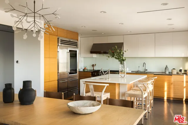 $2,995,000 | 6300 Mulholland Highway, Los Angeles, CA 90068