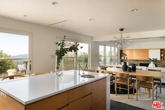 $2,995,000 | 6300 Mulholland Highway, Los Angeles, CA 90068