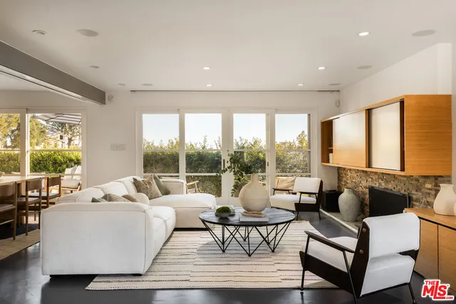 $2,995,000 | 6300 Mulholland Highway, Los Angeles, CA 90068