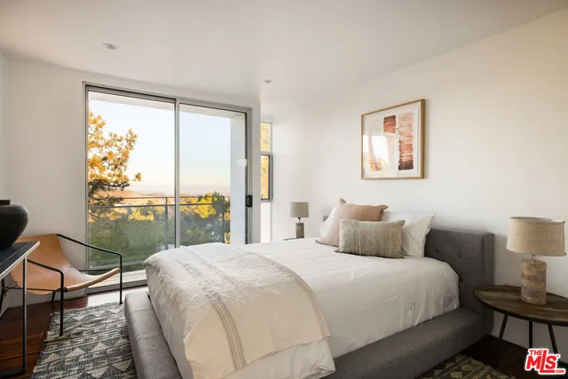 $2,995,000 | 6300 Mulholland Highway, Los Angeles, CA 90068