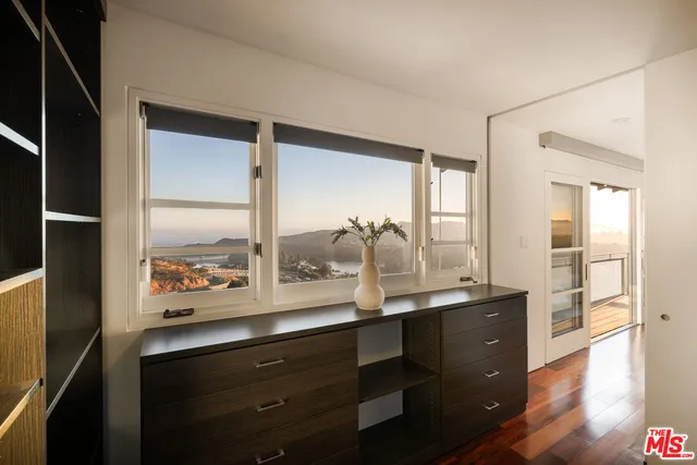 $2,995,000 | 6300 Mulholland Highway, Los Angeles, CA 90068