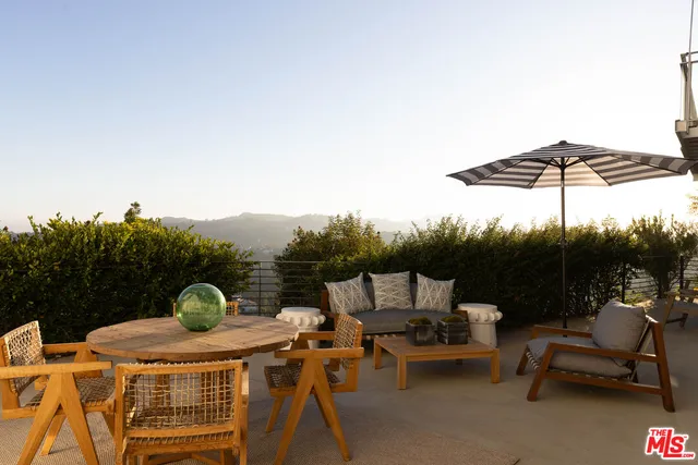 $2,995,000 | 6300 Mulholland Highway, Los Angeles, CA 90068