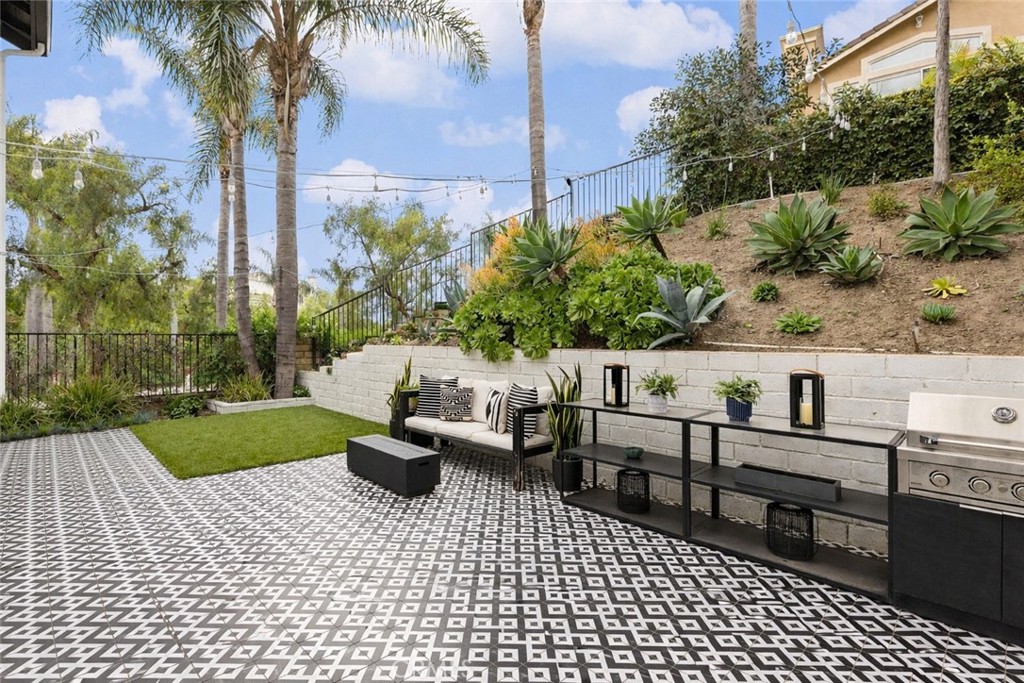 27871 Country Lane Road Laguna Niguel, CA 92677 - Photo 27 of 35 a view of a terrace with chairs