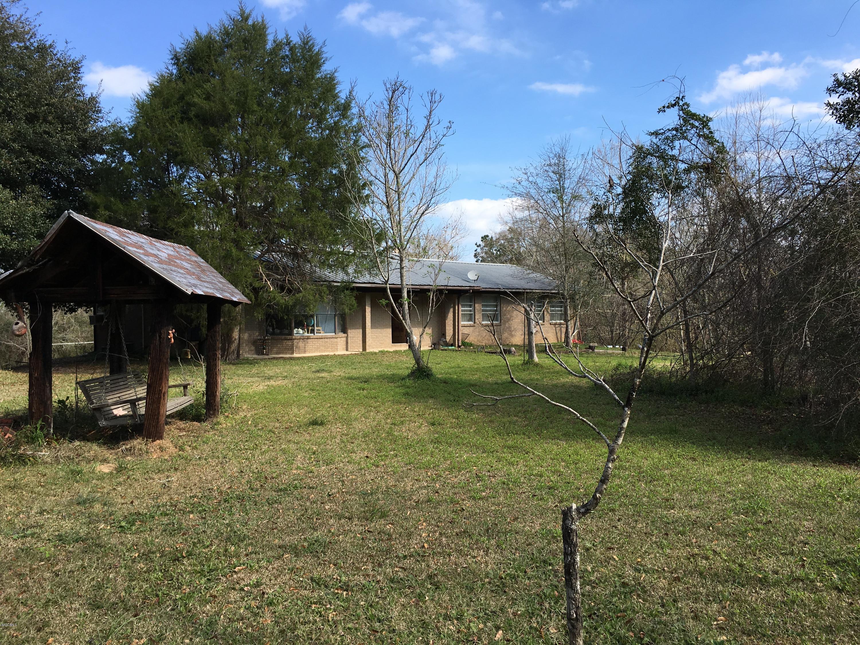 60 Bessie Road Perkinston, MS 39573 - Photo 3 of 29 IMG_1846