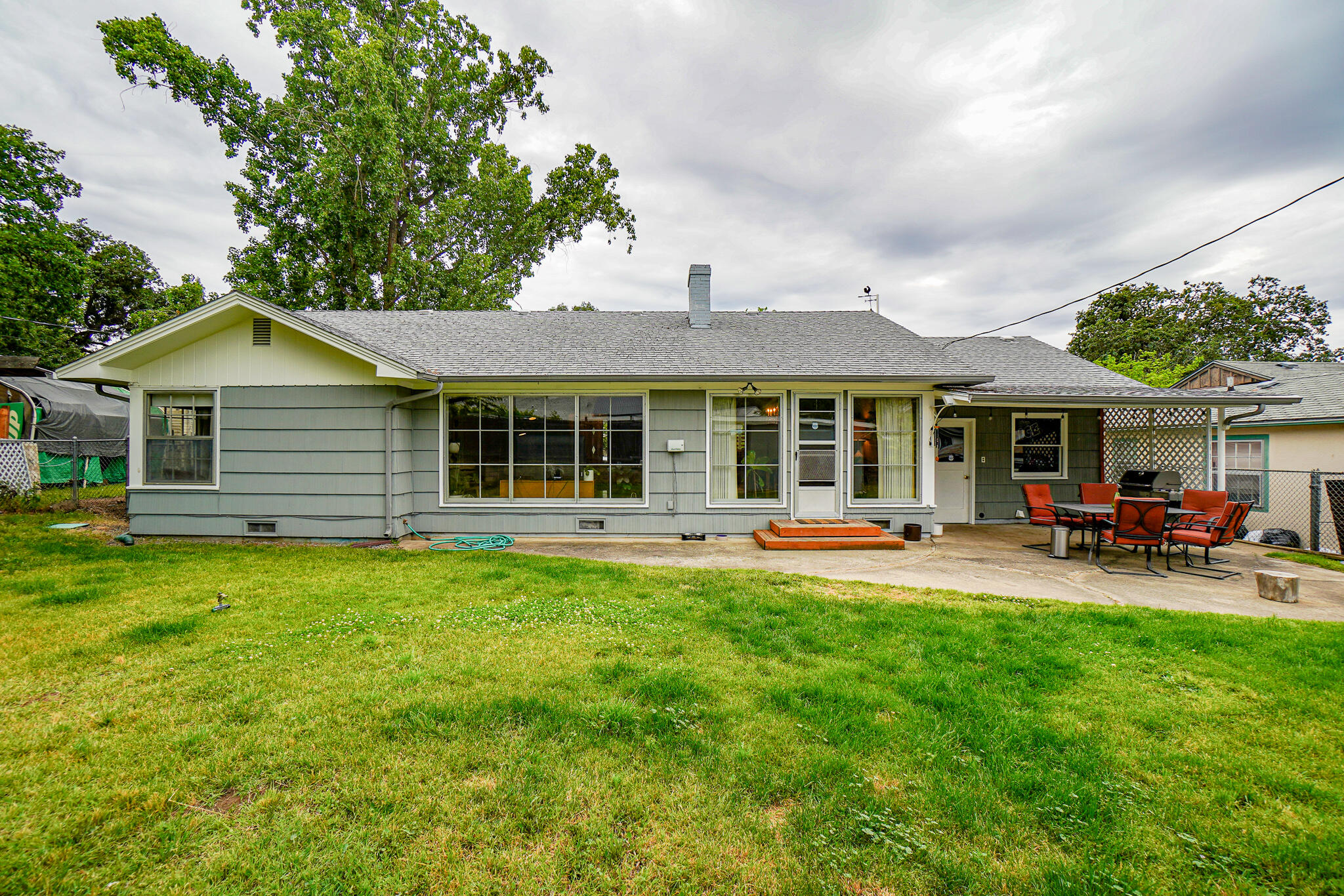 2229 Ruhl Way Medford, OR 97504 - Photo 21 of 26 DSC07347