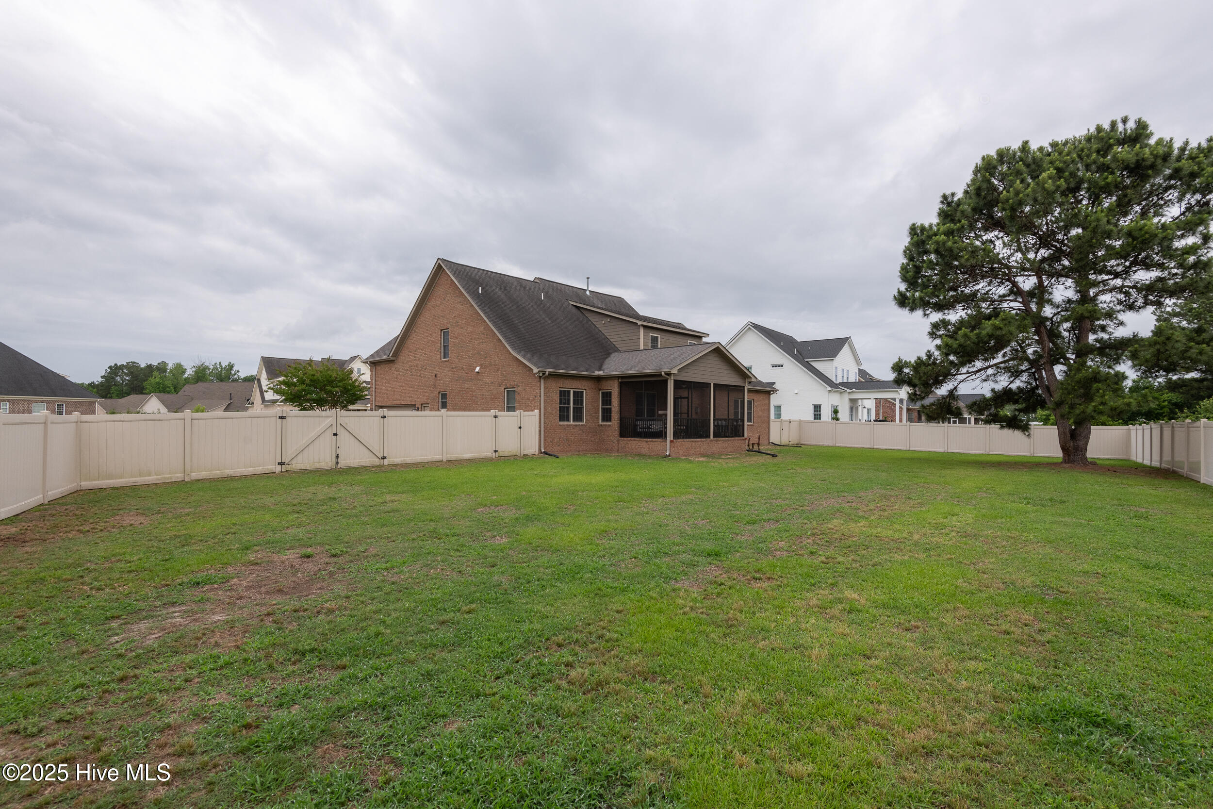3925 Dunhagan Road Greenville, NC 27858 - Photo 11 of 64 3925_Dunhagan-10
