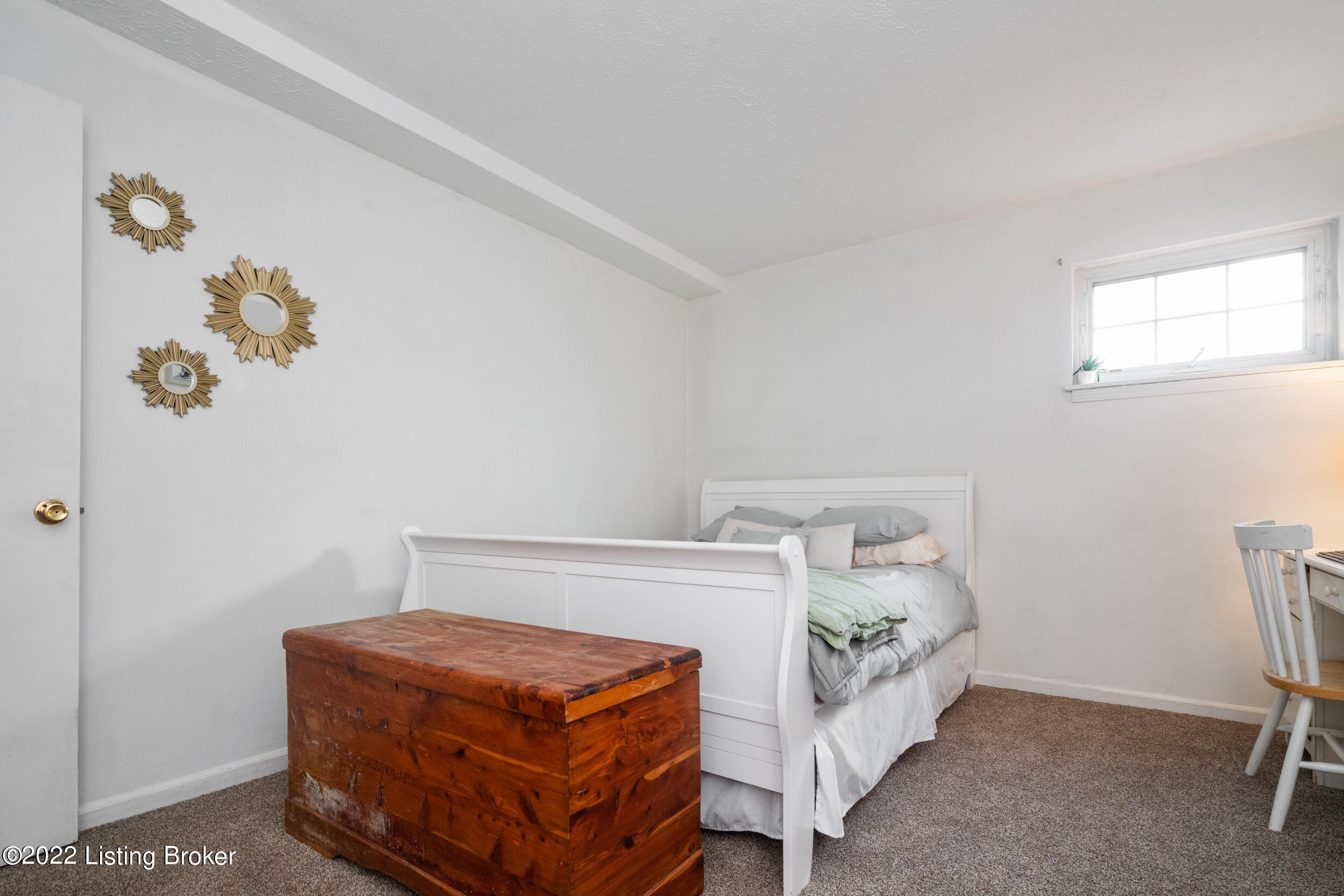 2300 Dundee Road, Unit 4 Louisville, KY 40205 - Photo 15 of 22 2300 Dundee Road-17
