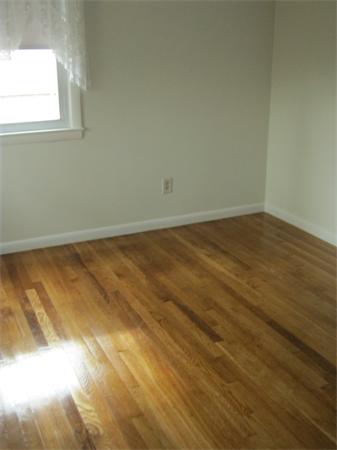 48 Claridge Road Worcester, MA 01606 - Photo 8 of 17 Gallery Image 8