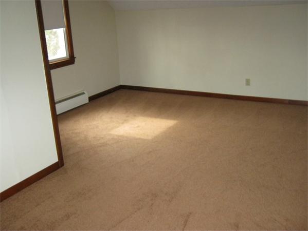 48 Claridge Road Worcester, MA 01606 - Photo 10 of 17 Gallery Image 10