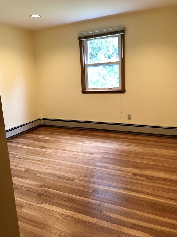 82 Cross Road Braintree, MA 02184 - Photo 9 of 19 Gallery Image 9