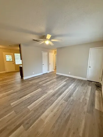 $950 | 512 Beville Street, Unit B, Waycross, GA 31501